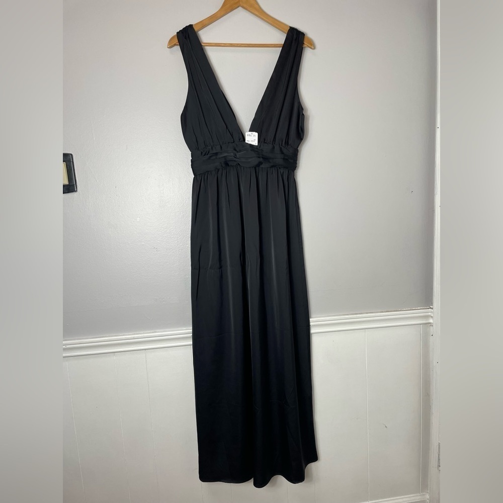 Forever 21 Formal Dress- Size: M